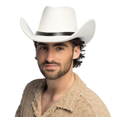 Man wearing white cowboy hat with subtle black band. The hat has a classic western style and is suitable as an accessory for cowboy costumes, theme parties or carnival.