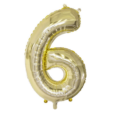 Gouden folieballon in de vorm van het cijfer 6.