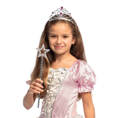 Silberne Krone mit rosa Akzenten und einem silbernen Zauberstab.