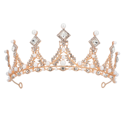Rosé gouden prinsessentiara met parels en diamantjes.