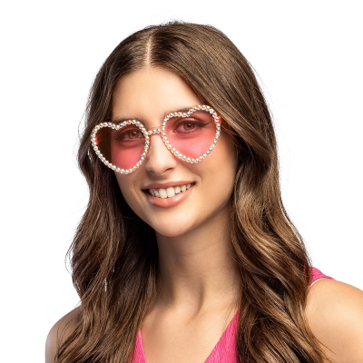 Lunettes en forme de c�ur avec strass pour un festival