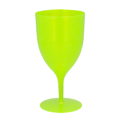Groene kunststof drinkbeker met voetje.