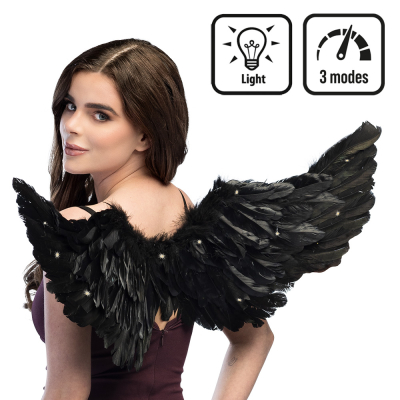 Woman with black angel wings with LED lights in 3 positions, enchanting accessory for Christmas, angel costumes, carnival and theme parties.
