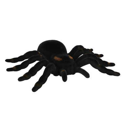 Une araignée noire effrayante en feutre pour la décoration d'Halloween.