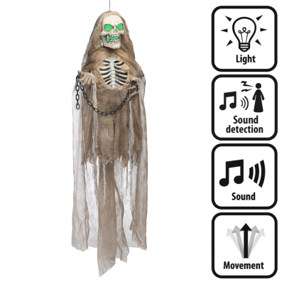 Décoration d'Halloween suspendue, interactive et sonore, représentant un squelette enveloppé dans un tissu usé et portant des chaînes autour des mains, d'où une lumière verte sort des orbites et de la bouche, émettant des sons et bougeant.